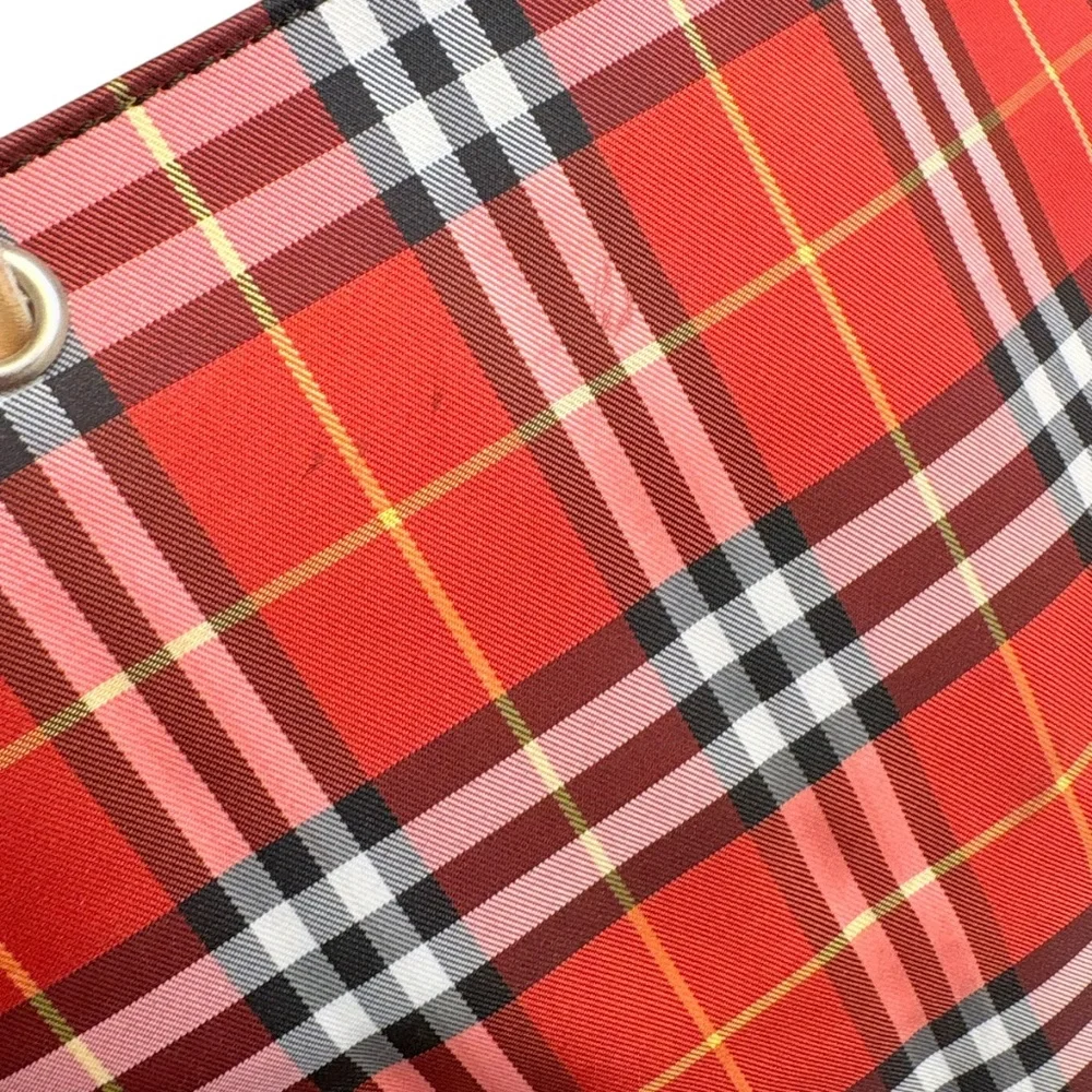 Burberry vintage red plaid oversize travel tote bag - Picture 6 of 16